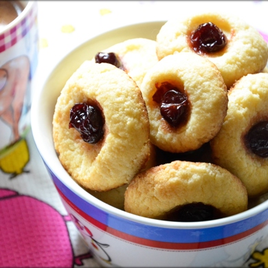 Шоколадное печенье с вишней - Самый вкусный портал Рунета