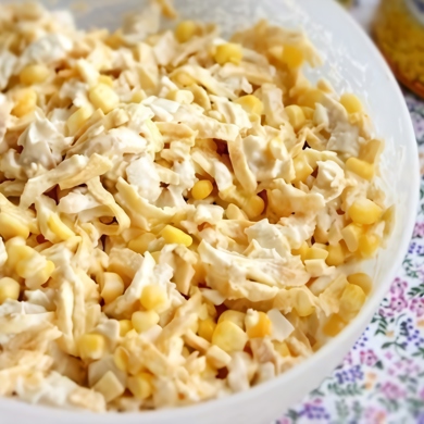 Салат с курицей, огурцом и яичными блинчиками - пошаговый рецепт с фото на manikyrsha.ru