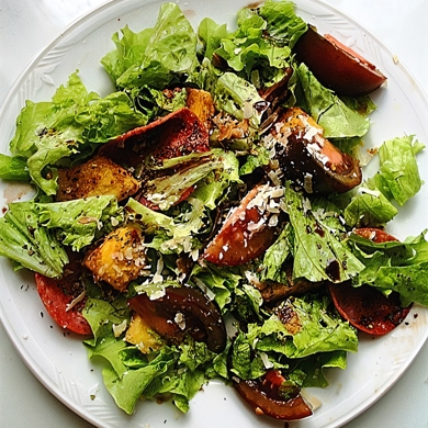 Рецепты Kitchen Ceremony – Осенний салат из яблок с фетой и ореховой дуккой