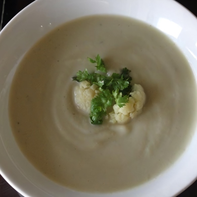 Простой суп-пюре из цветной капусты