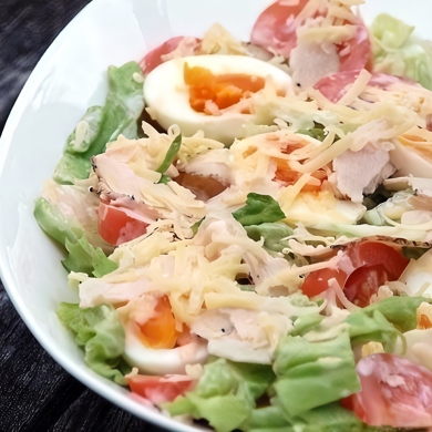 15 салатов с курицей, от которых вы будете в восторге