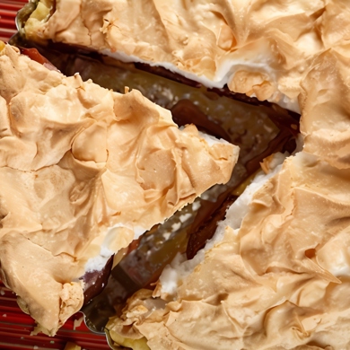 Пирог на кефире с яблоками