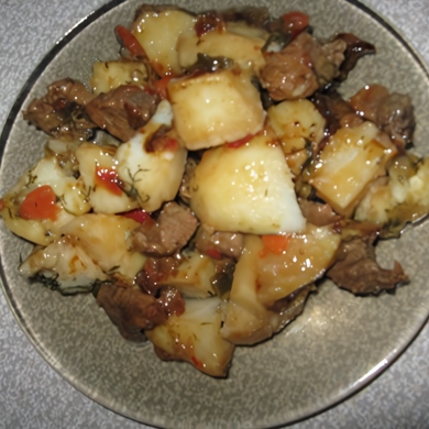 Как приготовить рецепт Жаркое из свинины с картошкой на сковороде по-домашнему