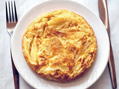 Banana Omelette with Bread and Cheese