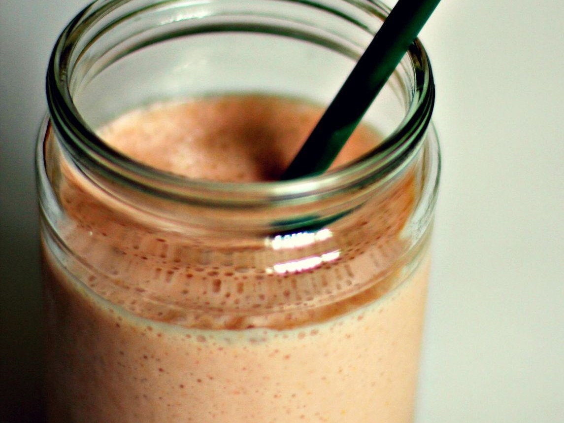 Banana-Strawberry Smoothie