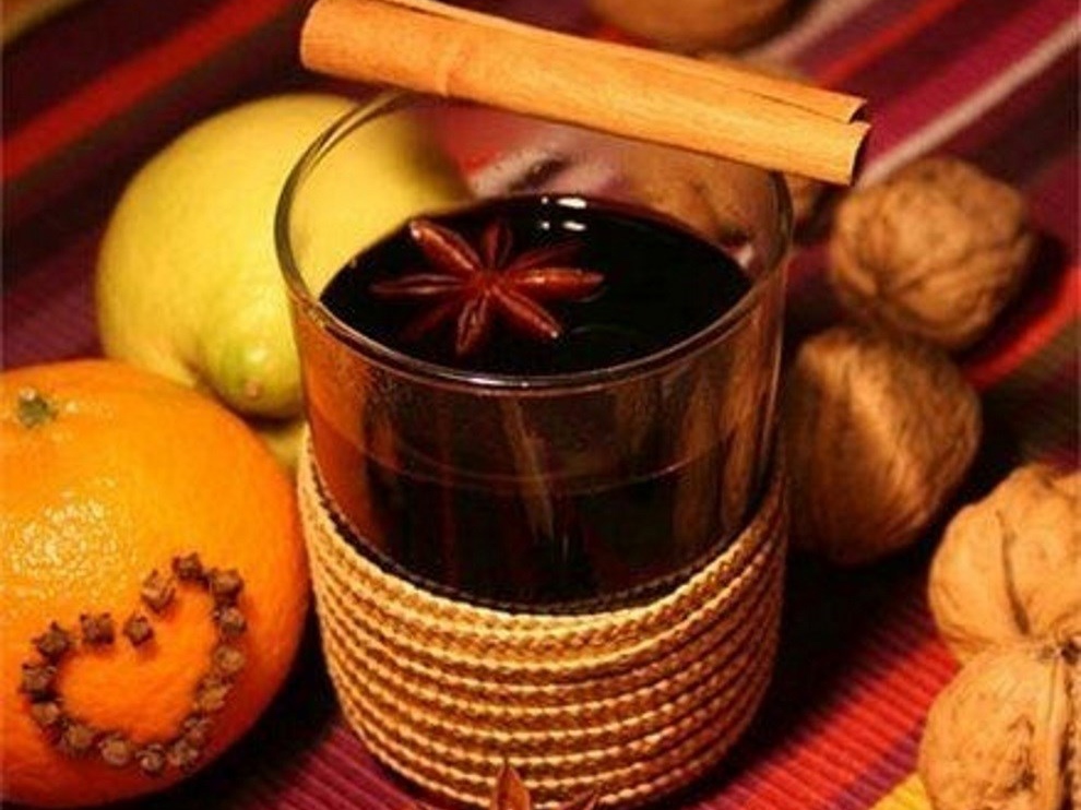 Non-Alcoholic Mulled Wine