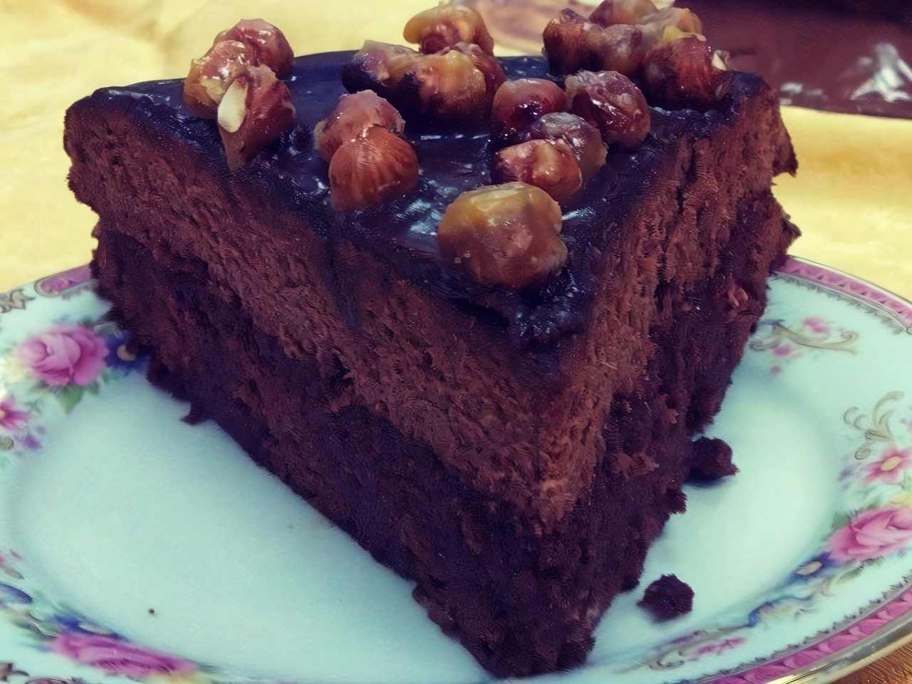 Sponge Chocolate Cake with Caramelized Hazelnuts