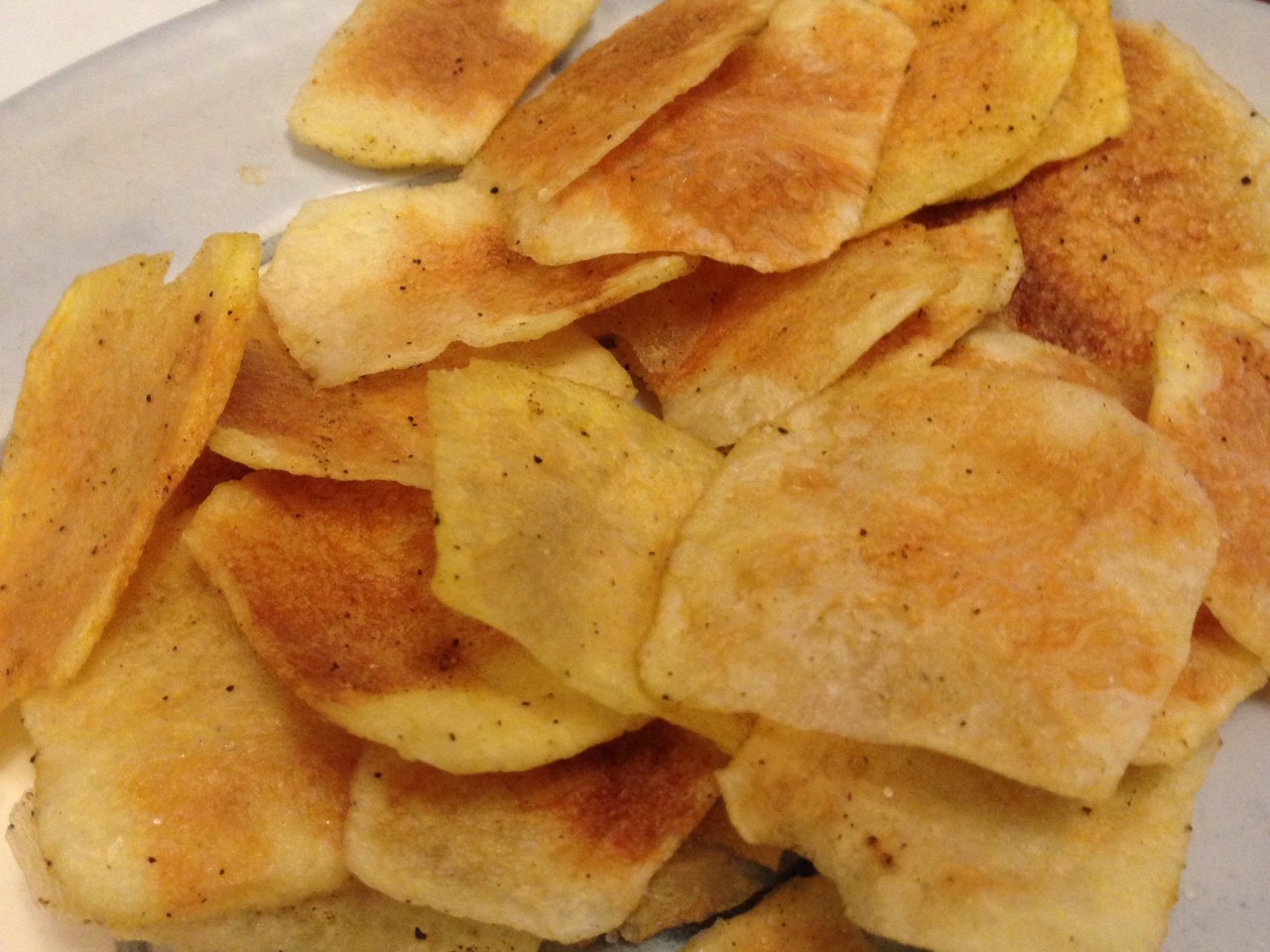 Quick Microwave Potato Chips