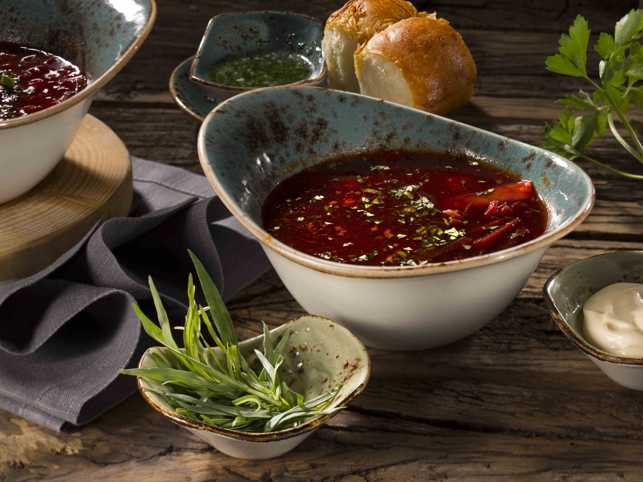 Ukrainian Borscht with Garlic Bread Rolls