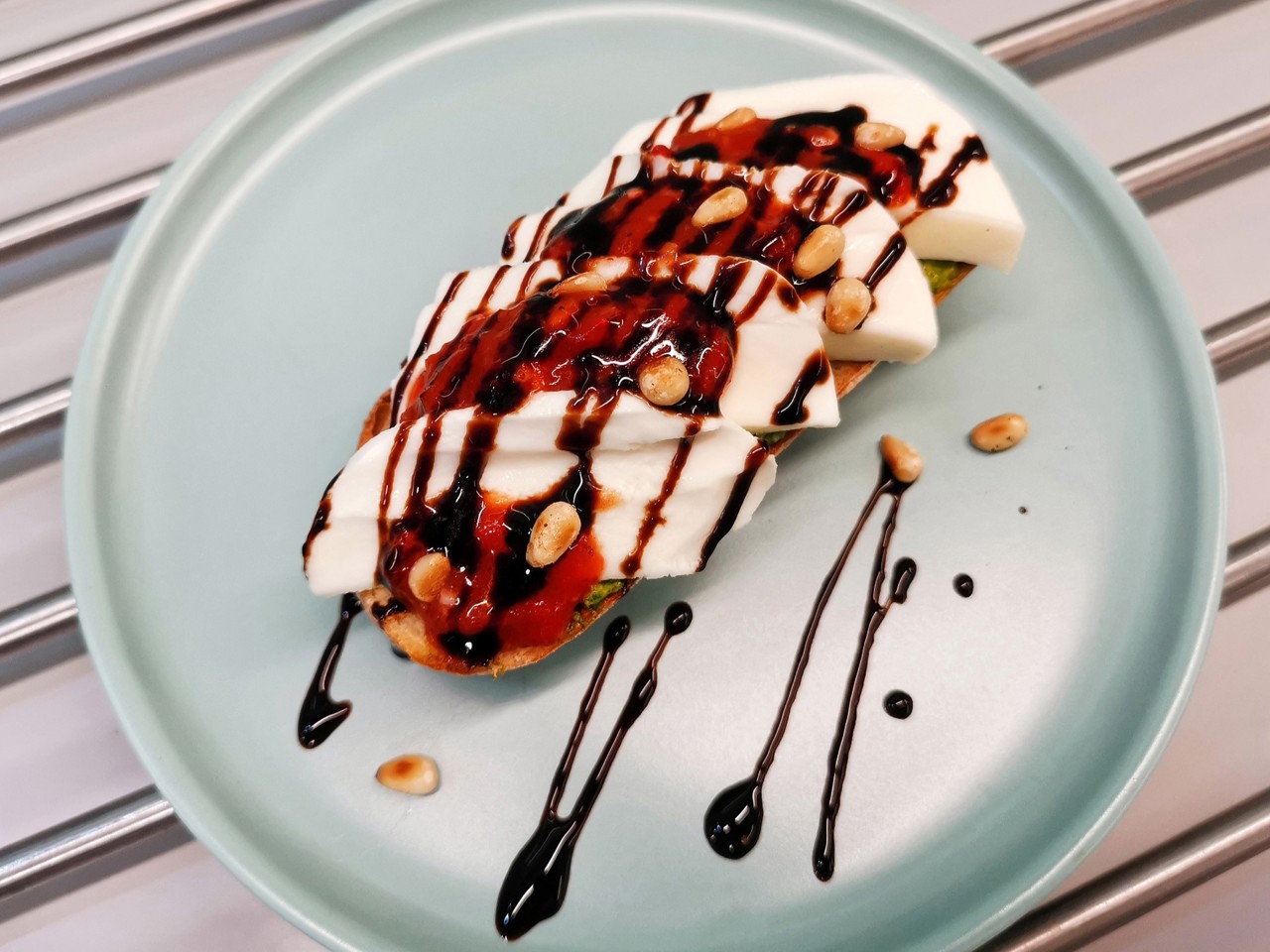 Caprese Bruschetta