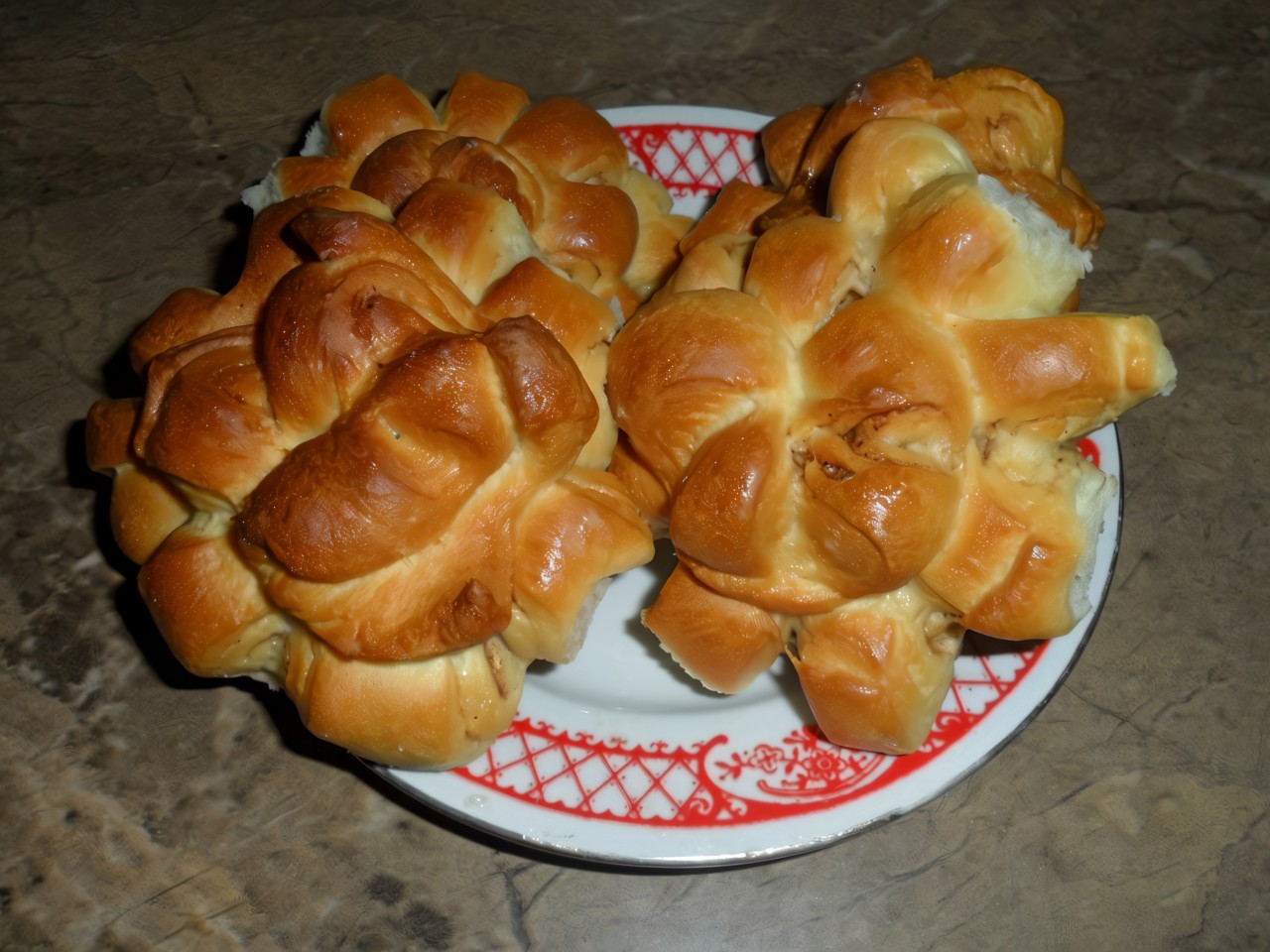 Cinnamon and Apple Rolls