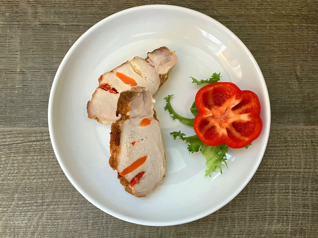 Baked Pork with Red Pepper, Carrots, and Spicy Seasoning