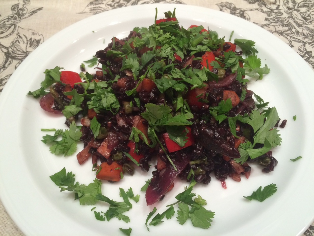 Black Rice with Vegetables in Chinese Style