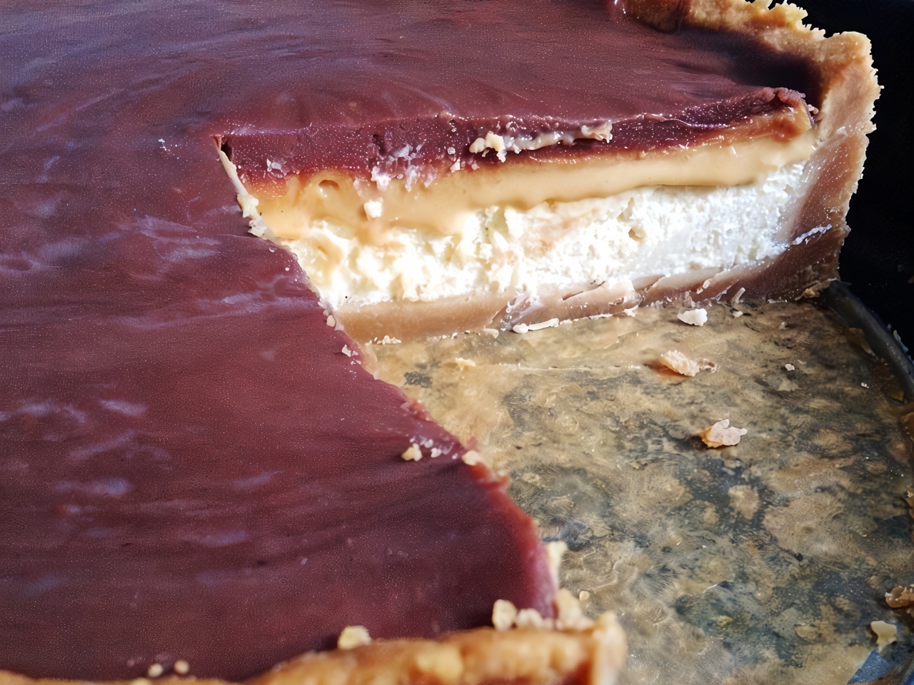 Cheesecake with Caramel-Chocolate Glaze