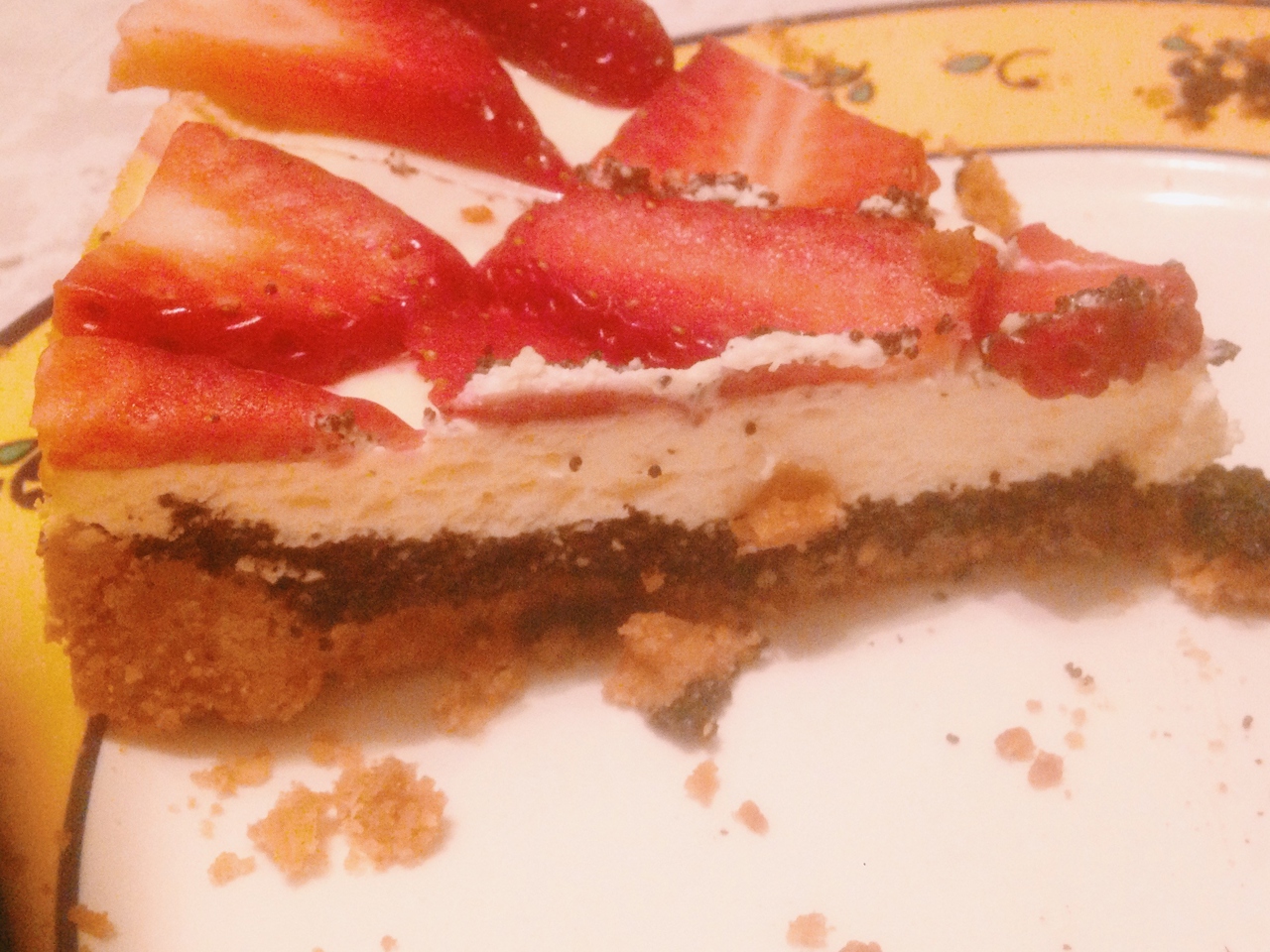 Cheesecake with Poppy Layer