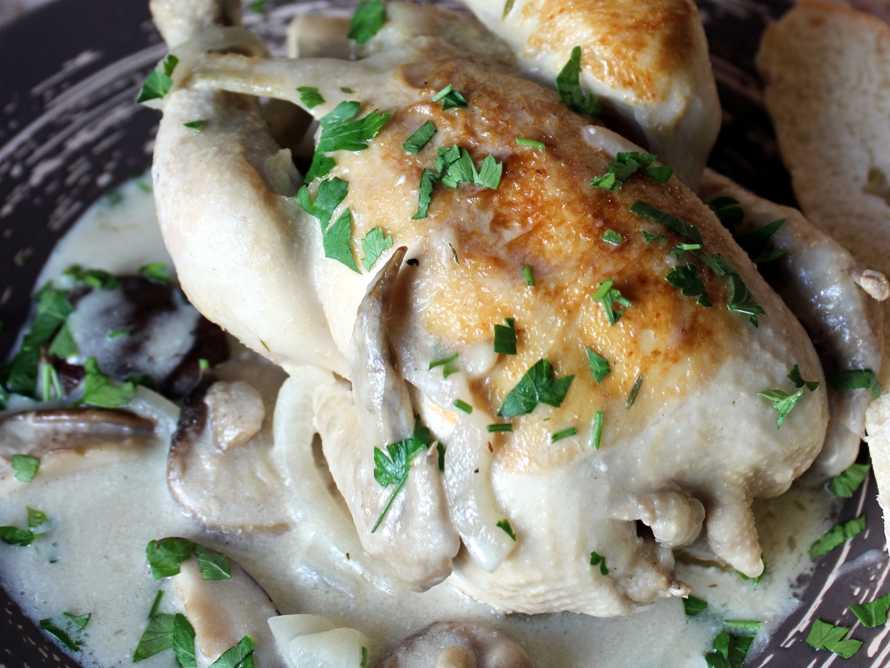 French-style Chicken with Thyme, White Wine, and Mushrooms