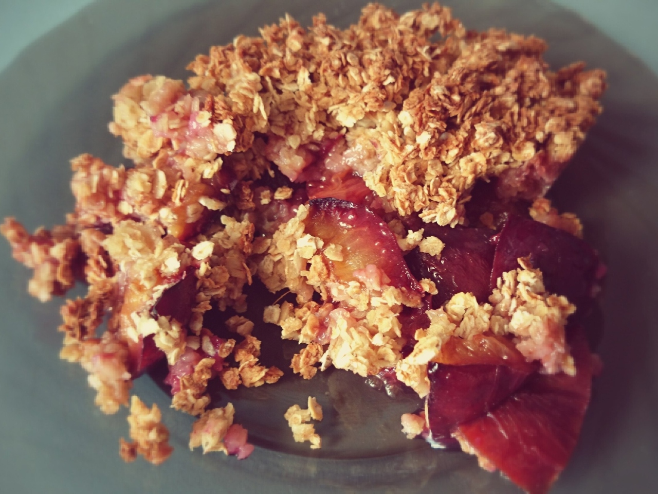 Diet Plum Crumble