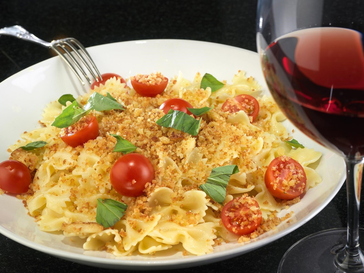 Farfalle with Breadcrumbs and Garlic