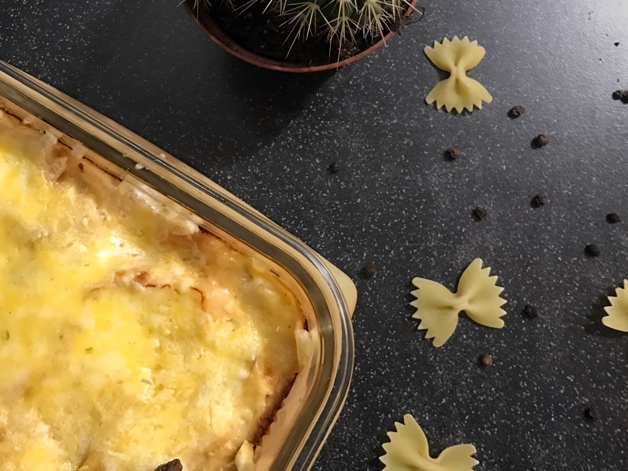 Farfalle with Squid in Blue Cheese Sauce
