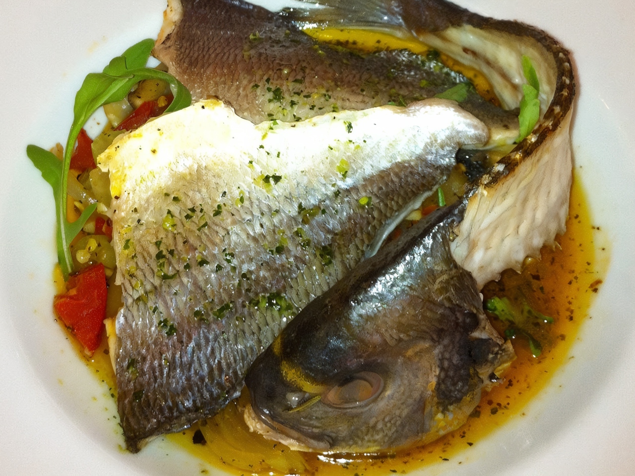 Dorado Fillet with Vegetables in Wine Vapors
