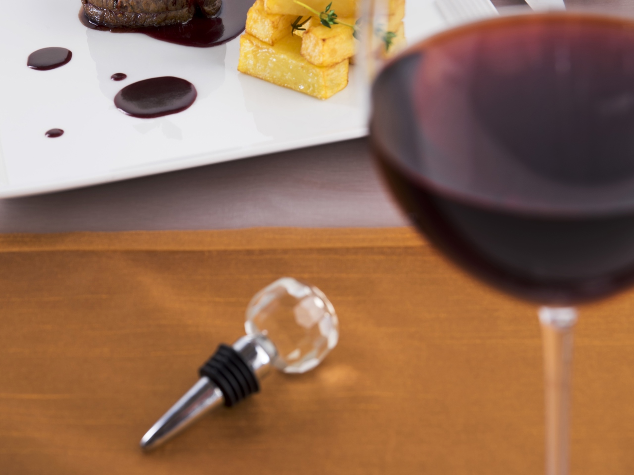 Filet Mignon with Bordelaise Sauce and Confit Potatoes