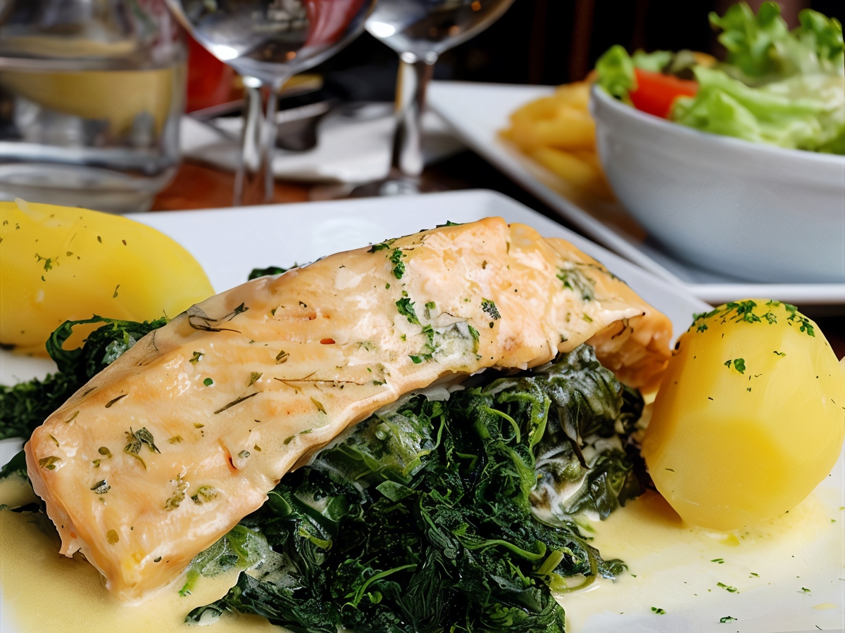 Fish Fillet Baked in Sour Cream Sauce