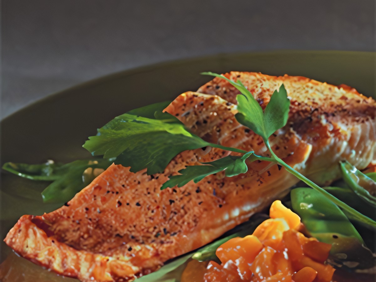 Baked Salmon Fillet with Turnips and Green Beans in Cider Sauce