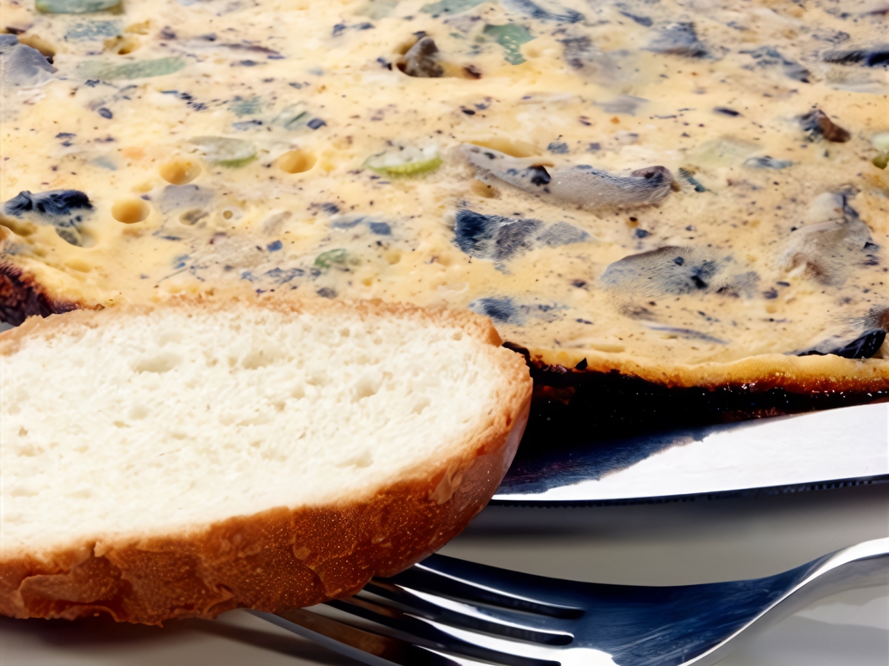 Frittata with Melted Cheese and Mushrooms