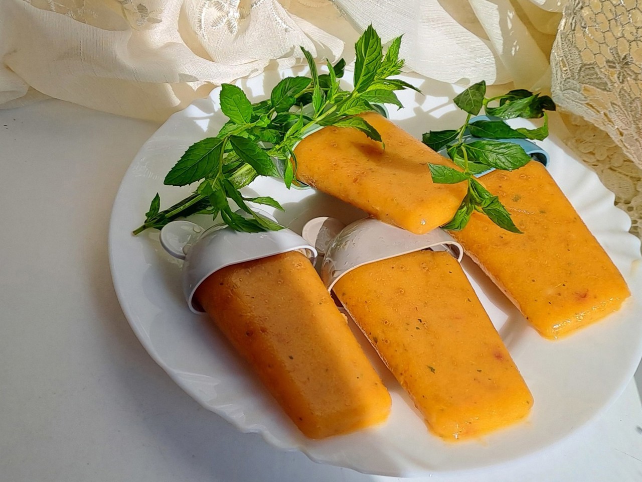 Peach and Banana Fruit Ice with Mint and Lemon Juice