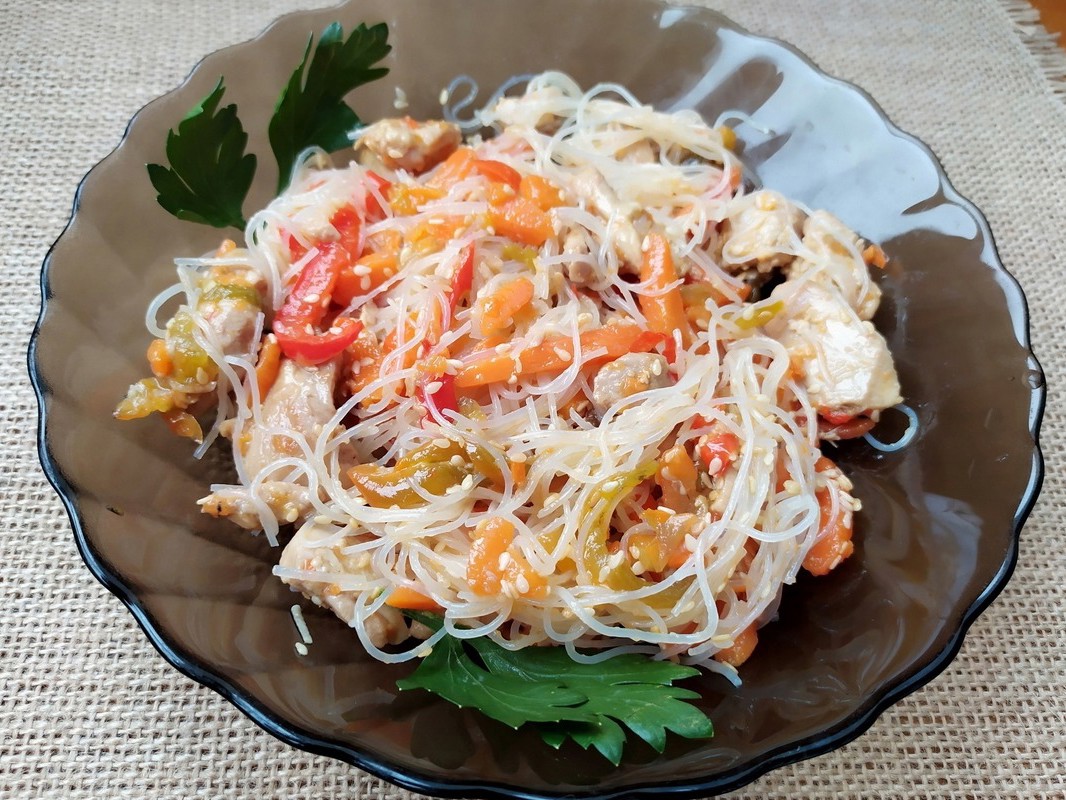 Glass Noodles with Chicken and Vegetables