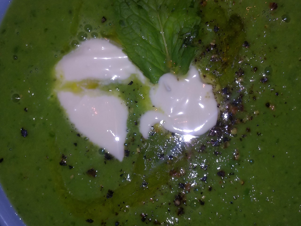 Pea and Mint Soup Puree