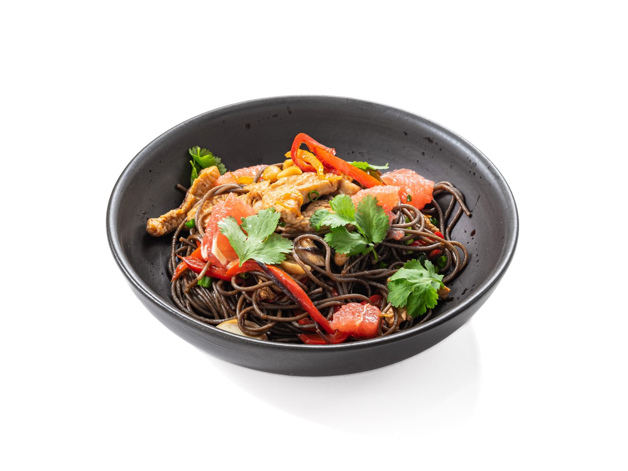 Buckwheat Noodles with Turkey and Peanuts in Asian Style