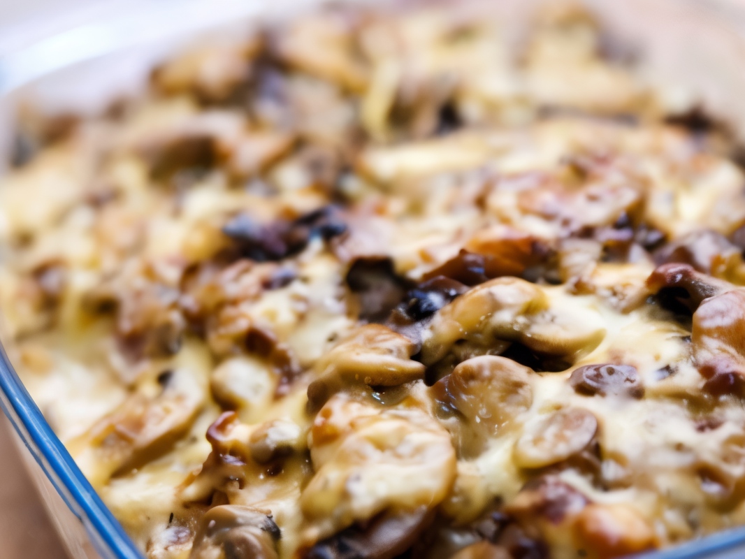 Mushrooms Baked with Cheese (Mushroom Bouyiourdi)