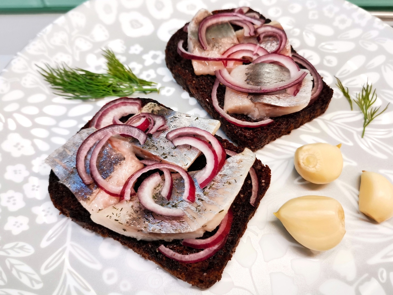 Crispy Herring Sandwiches