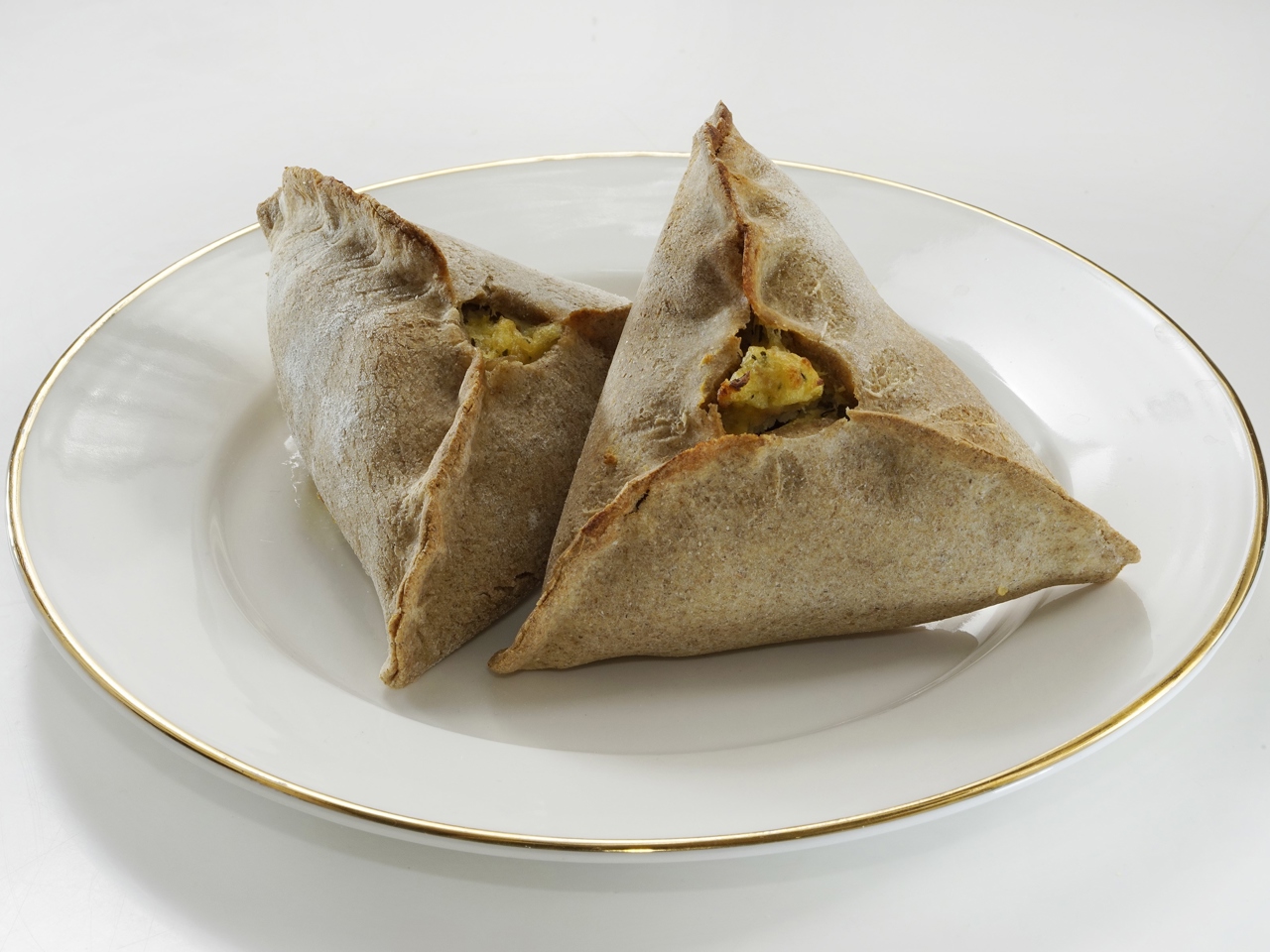 Crispy Rye Pastries with Cod Liver