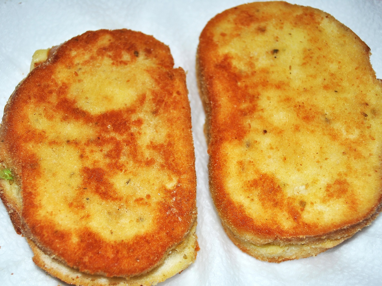 Crispy Fried Toast with Chicken and Cheese