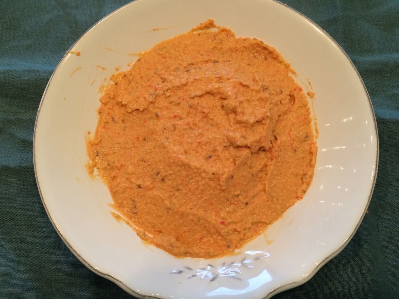 Hummus with Roasted Pepper