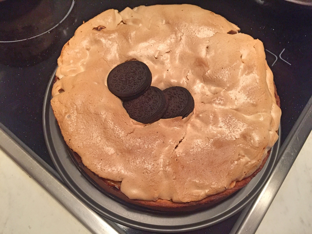 Apple Meringue Cake