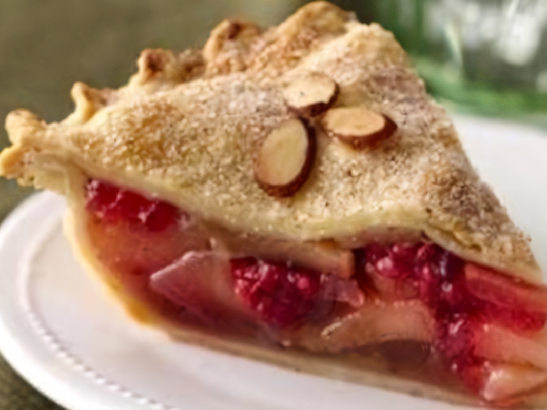 Apple-Raspberry Pie