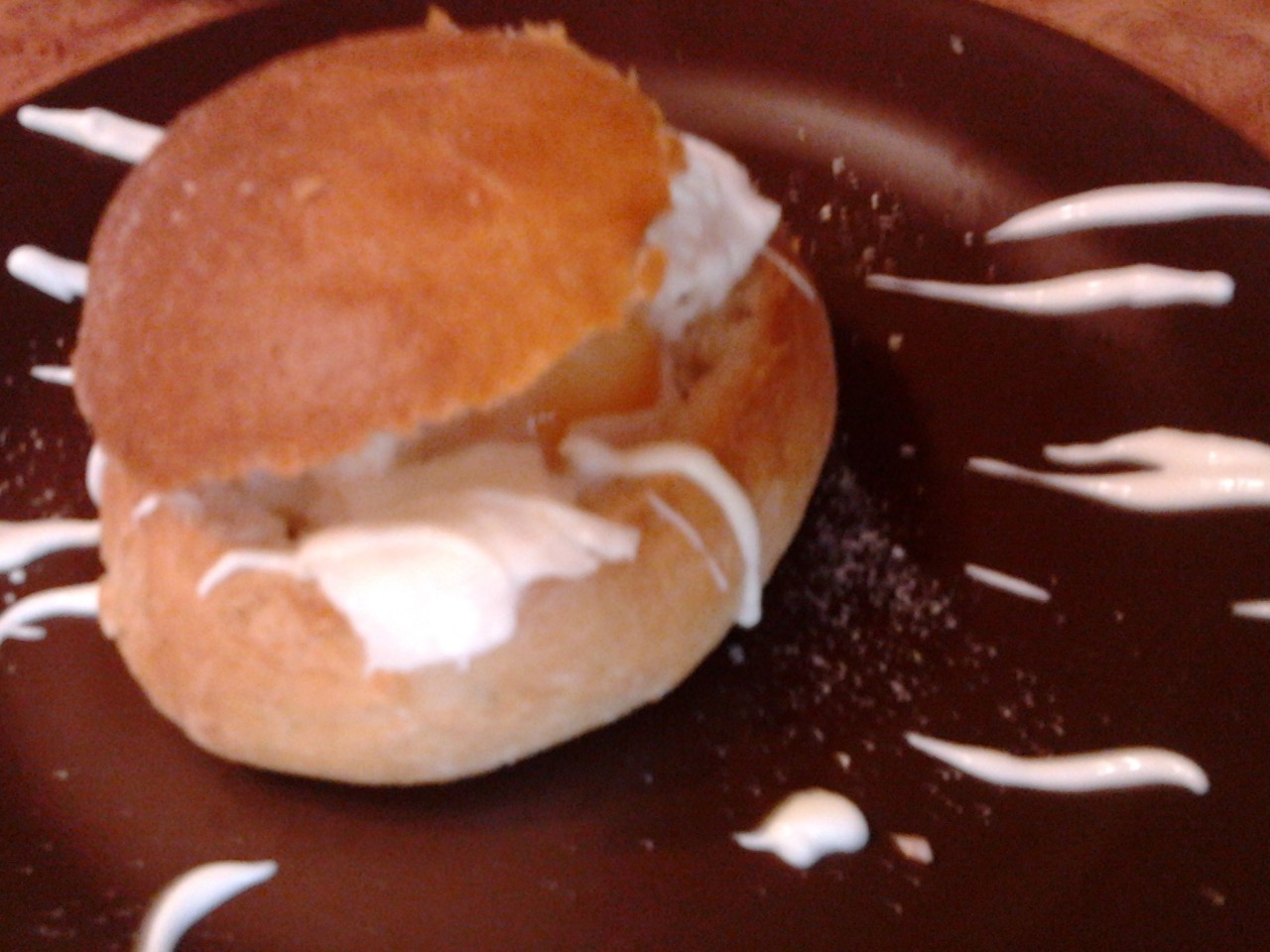 Poached Eggs in a Bun