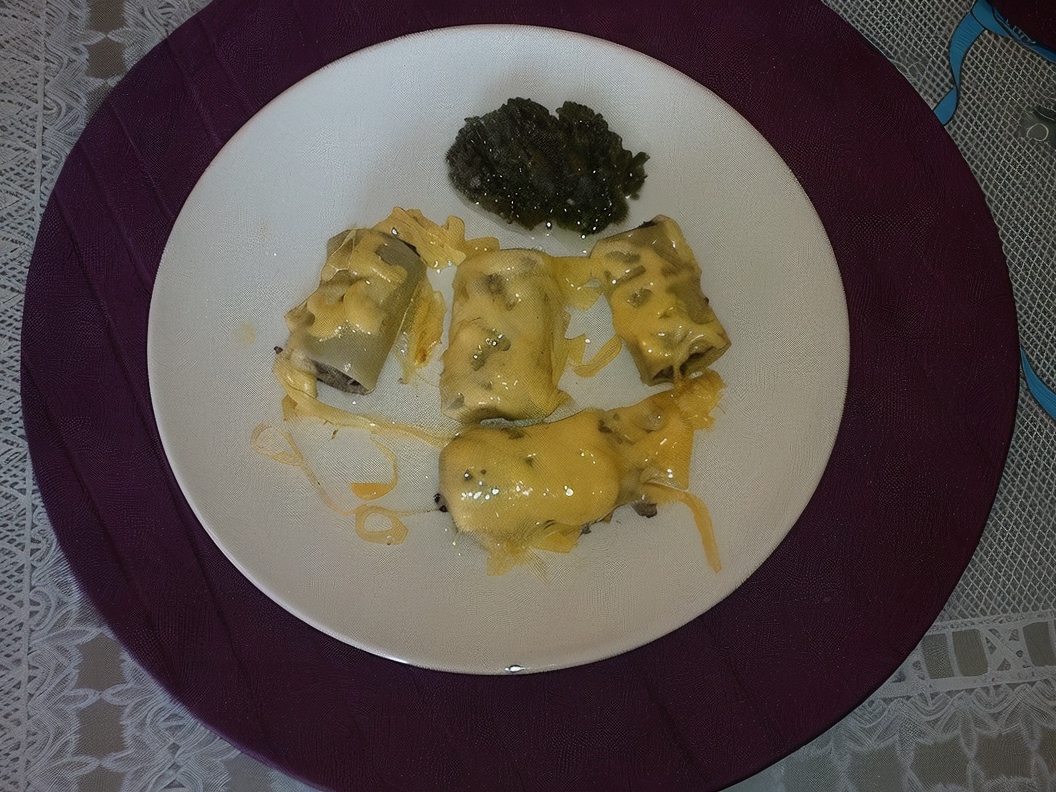 Cannelloni Stuffed with Chicken and Prunes, with Pesto