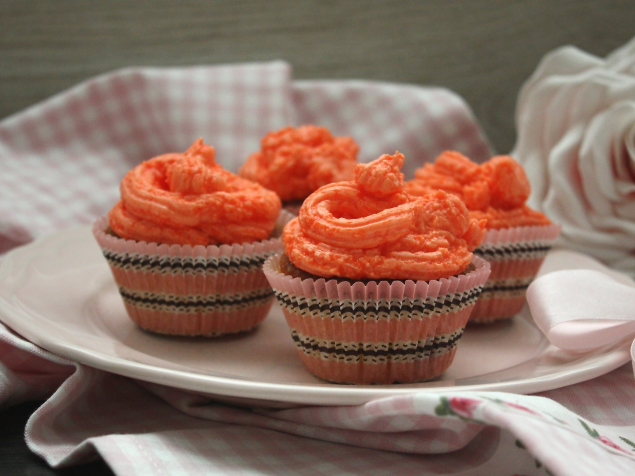 Raspberry Cupcakes