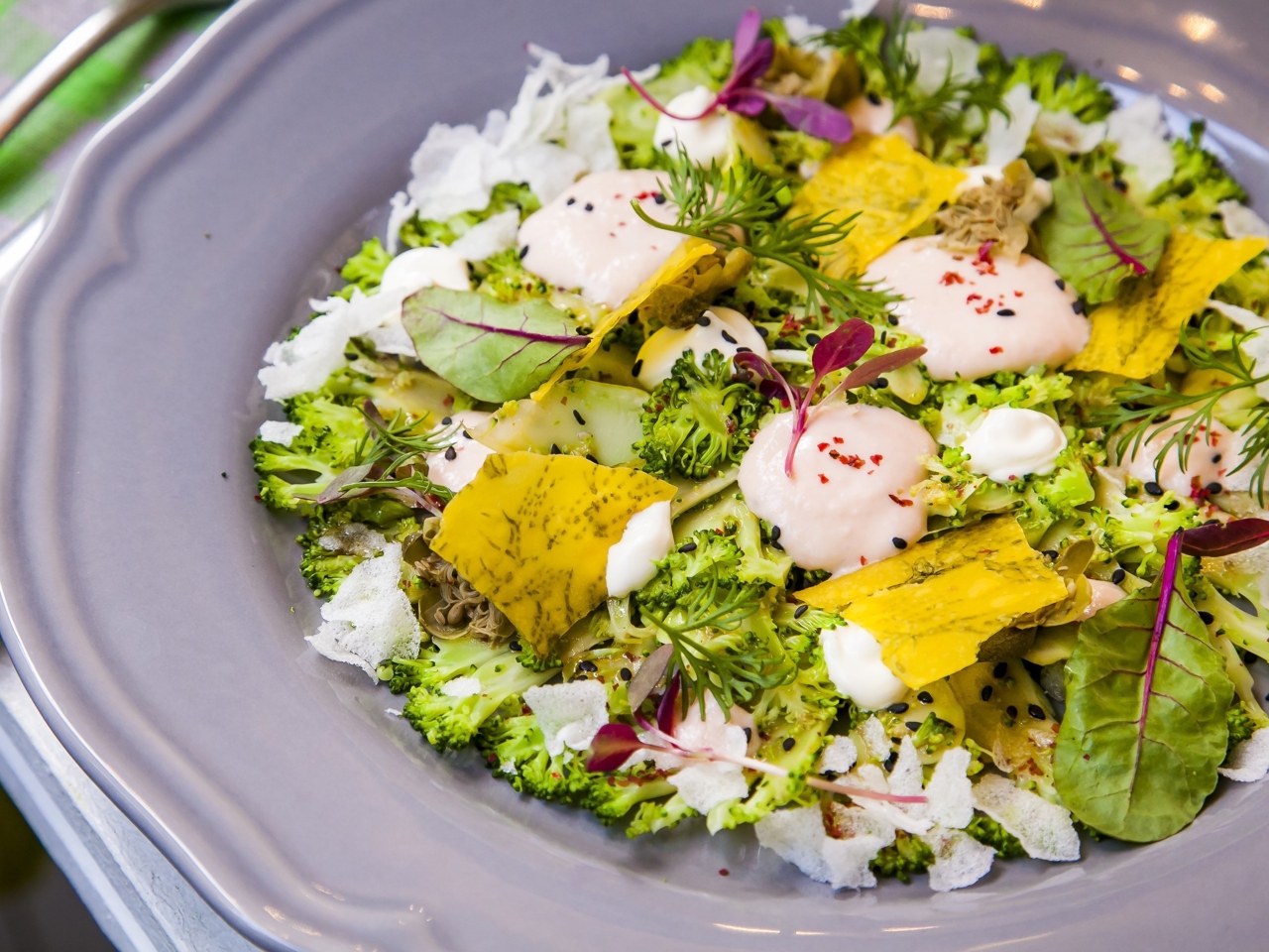 Broccoli Carpaccio with Salmon Cream
