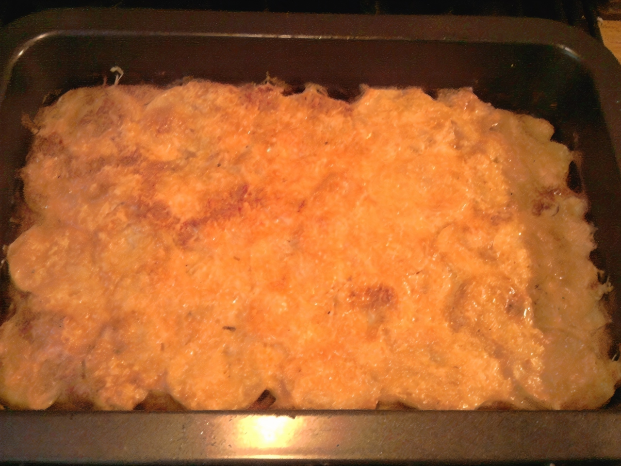 Potato Gratin with Chicken, Mushrooms, and Cheese
