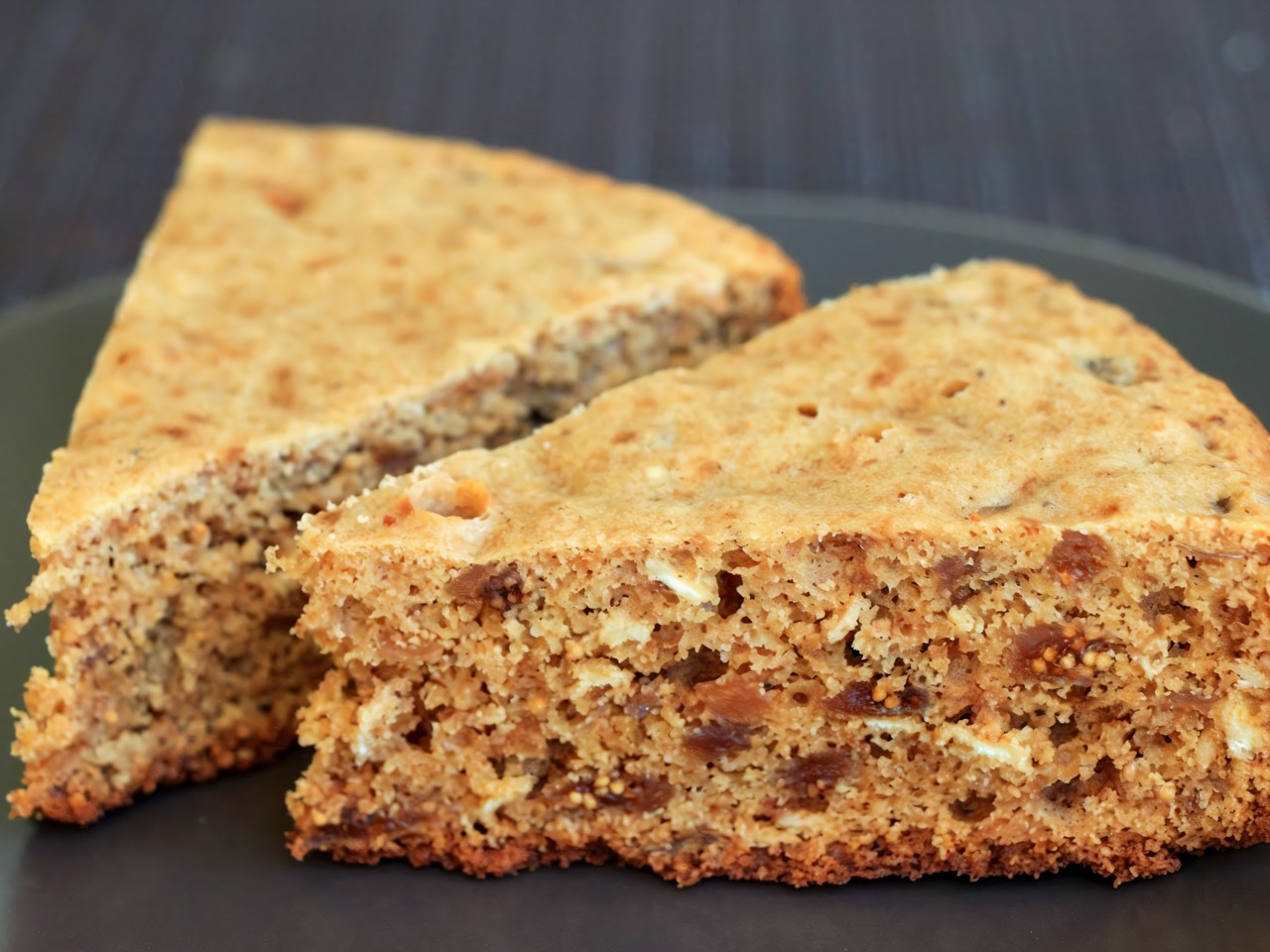 Fig and Oatmeal Cake