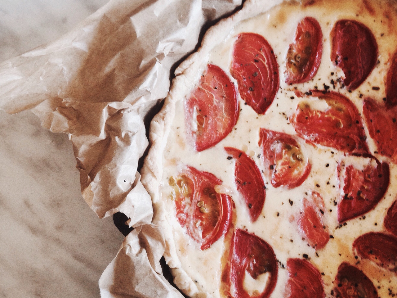Quiche with Cherry Tomatoes, Basil, and Cheese