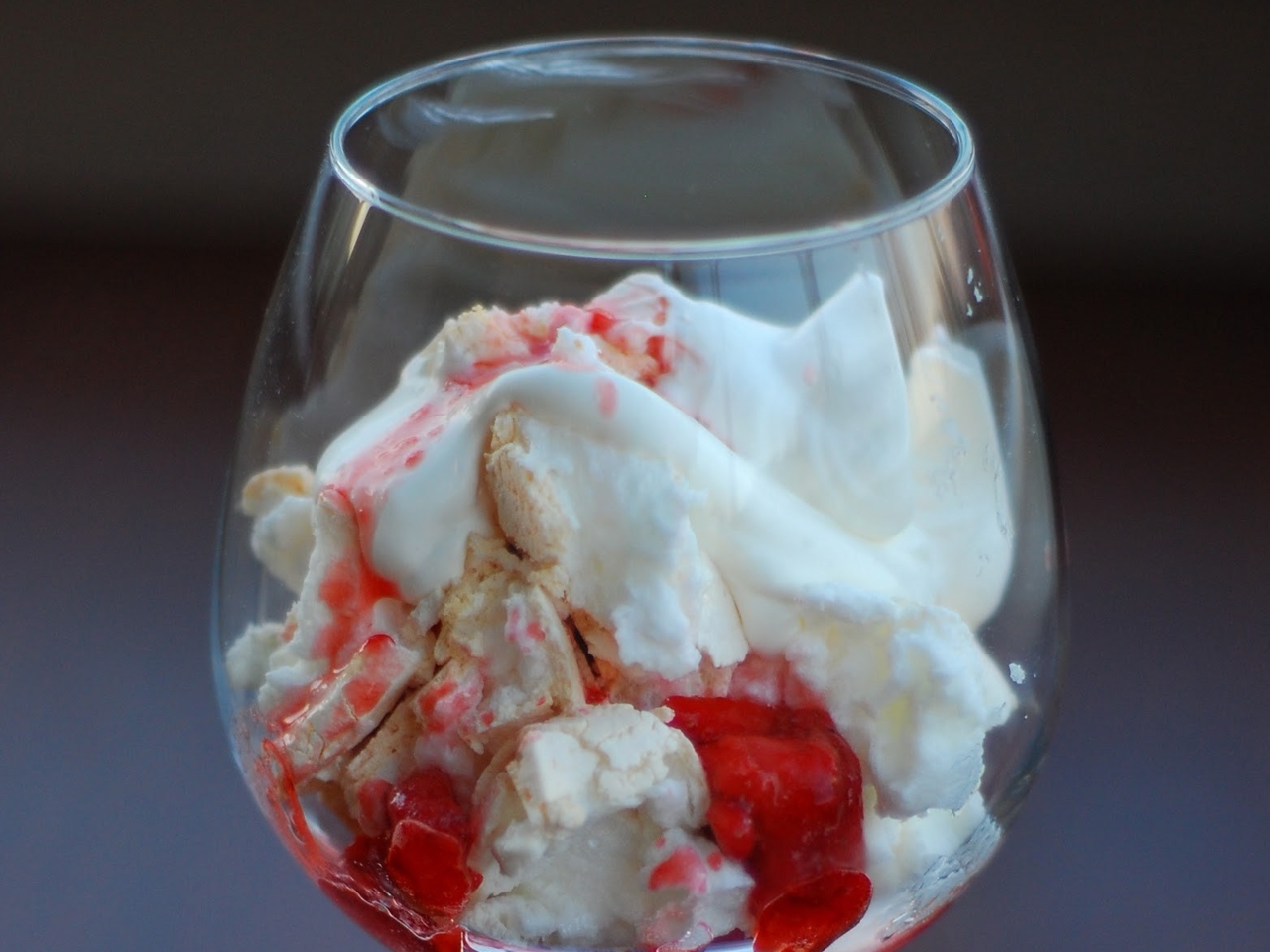 Классический итон месс (Eton mess)