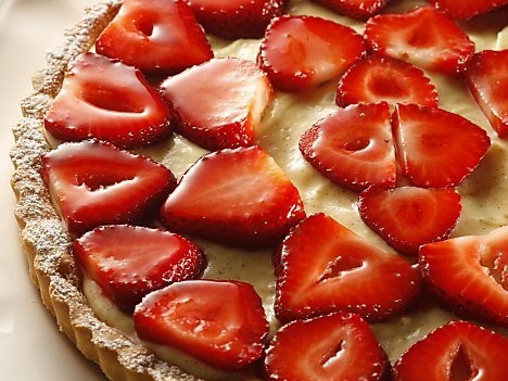 Strawberry Tart with Custard