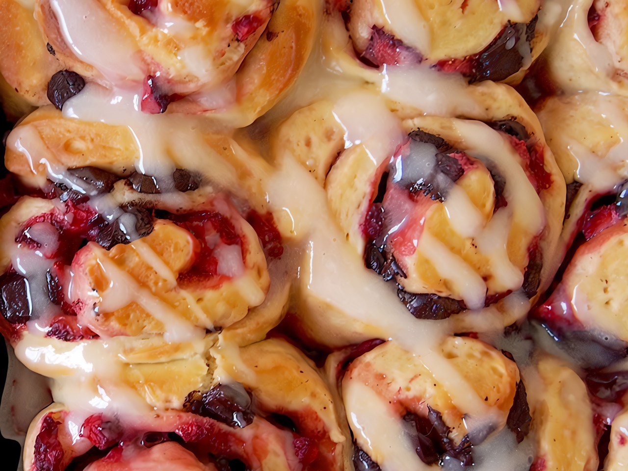 Strawberry-Chocolate Rolls with Berry Cream