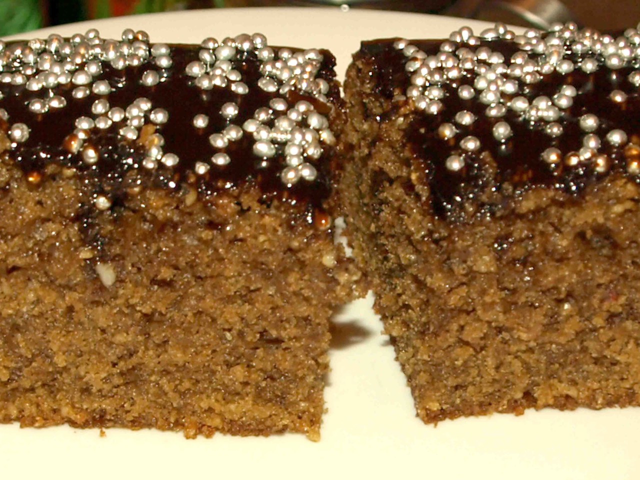 Coffee Cake with Almonds and Cashews